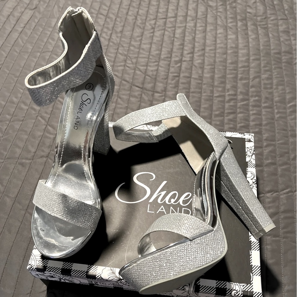 Silver Sparkle Open Toe 5” Platform Heels
